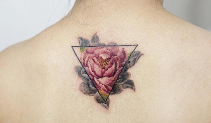 11 tatouages fleuris qui imitent des peintures à l'aquarelle sur la peau | #9