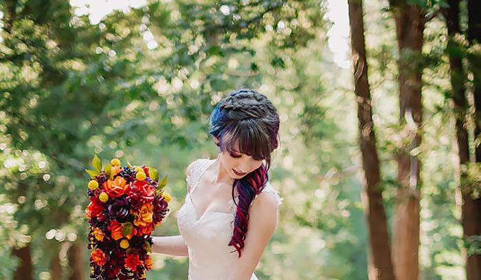 Ces robes de mariée tie and dye vont vous donner envie de vous marier en couleurs | #2