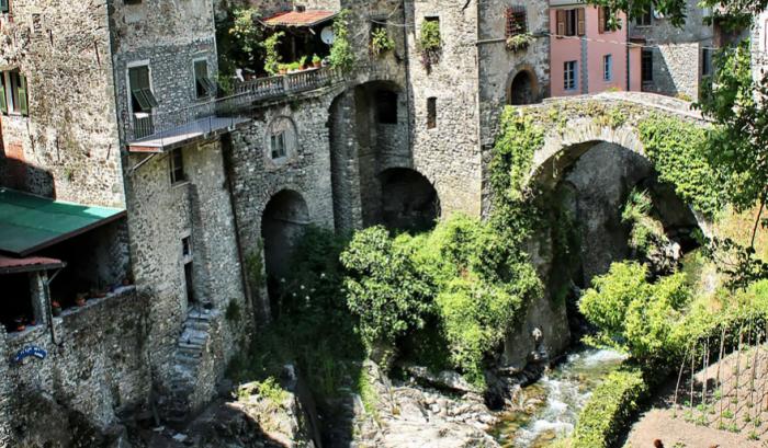 16 villages qui semblent sortis tout droit d'un conte de fée... mais que vous pouvez vraiment visiter ! | #15