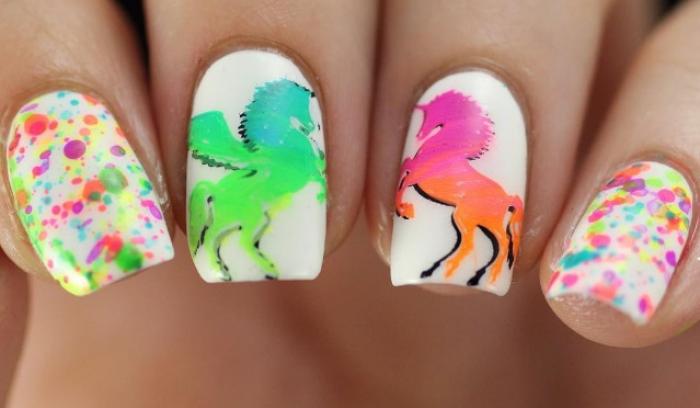 18 nail arts licorne qui nous font revenir quelques années en arrière (et ça fait du bien) | #16