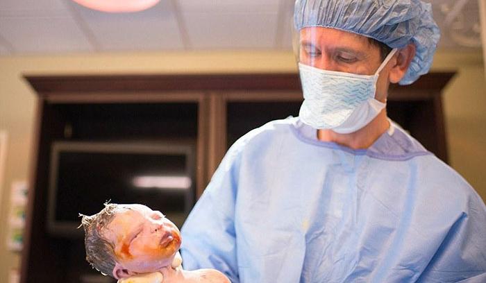 Cette maman photographie son propre accouchement : le résultat est vraiment magnifique | #11