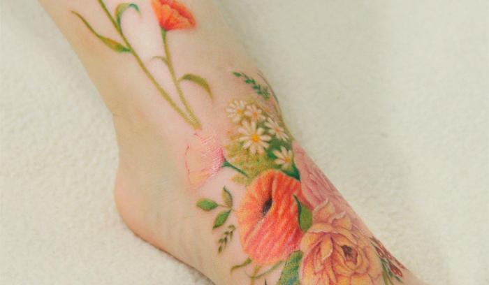 11 tatouages fleuris qui imitent des peintures à l'aquarelle sur la peau | #3
