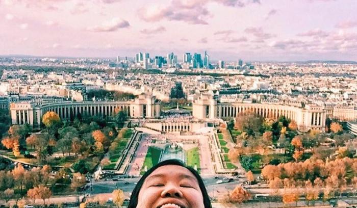 Elle fait le buzz sur Instagram avec ses photos de voyage et surtout sa pose trop drôle | #4