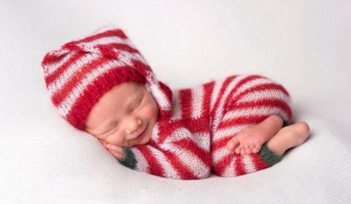 15 bébés adorables prêts à fêter leur premier Noël