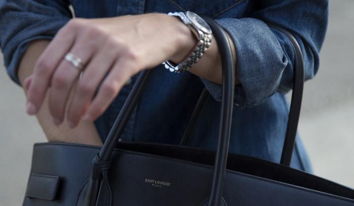 Pourquoi les sacs à main des femmes sont souvent en bazar
