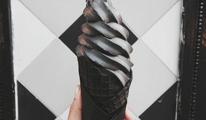 Les glaces noires débarquent, elles sont aussi originales que délicieuses ! | #8