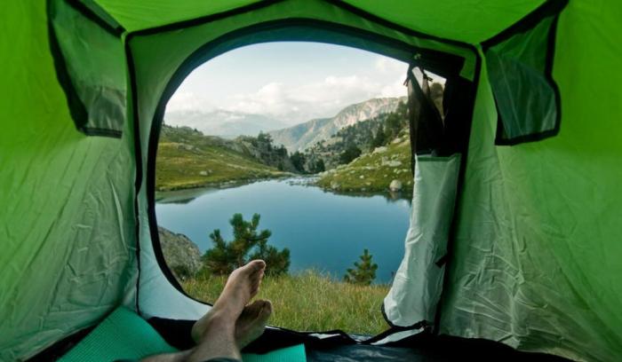 13 paysages magnifiques vus d'une tente qui vont vous (re)donner envie de faire camping ! | #4