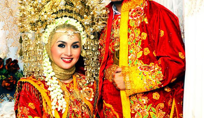 Découvrez à quoi ressemblent les tenues de mariage traditionnelles dans différents pays du monde | #14