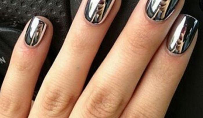 Découvrez la dernière tendance nail art miroir | #13