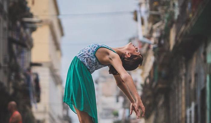 Des danseurs de ballet dansent dans les rues de Cuba | #16