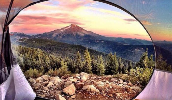 13 paysages magnifiques vus d'une tente qui vont vous (re)donner envie de faire camping ! | #10