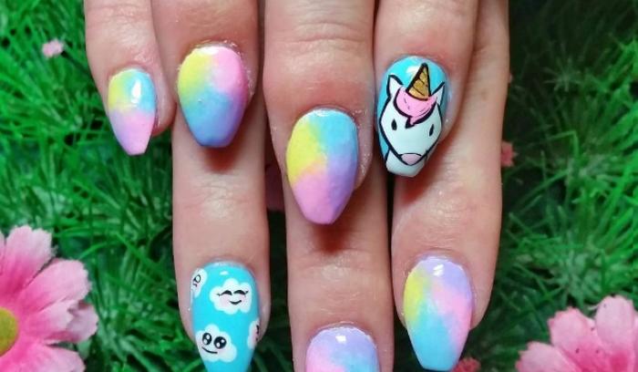 18 nail arts licorne qui nous font revenir quelques années en arrière (et ça fait du bien) | #15