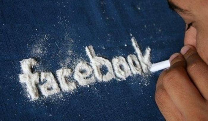 10 choses qui vous diront si vous êtes accro à Facebook | #9