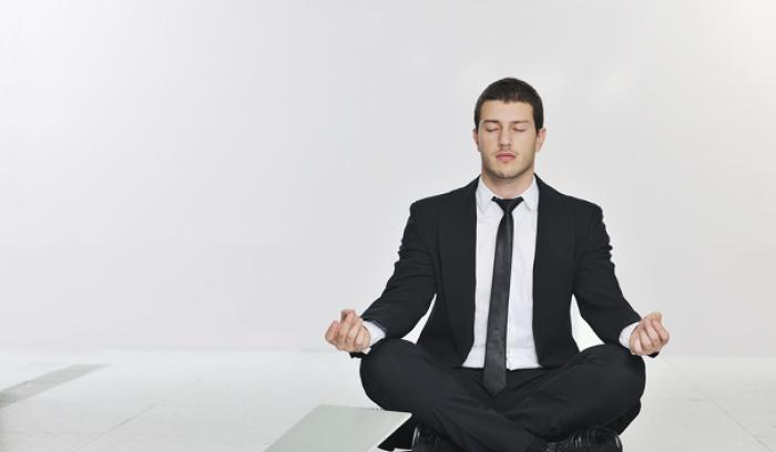 5 façons de convaincre votre homme de se mettre au yoga | #3