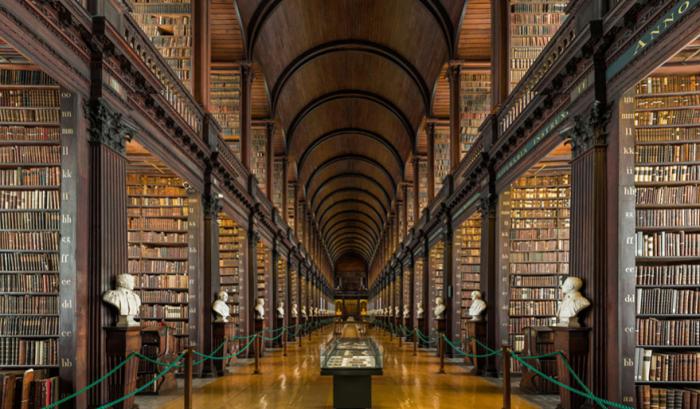 Cette bibliothèque irlandaise propose plus de 200 000 livres ! | #8