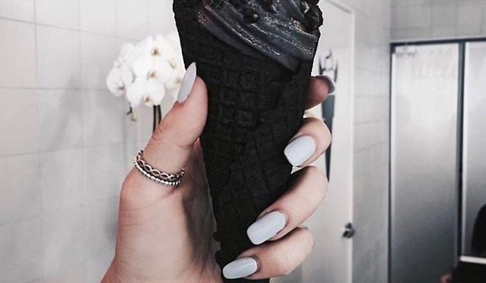 Les glaces noires débarquent, elles sont aussi originales que délicieuses ! | #9