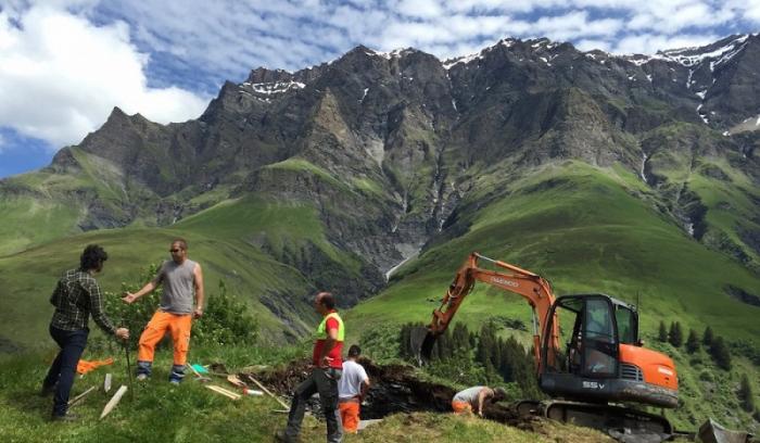 Le premier hôtel sans murs et sans plafond a ouvert en Suisse ! | #2