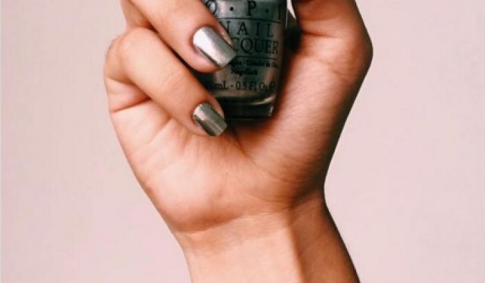 Découvrez la dernière tendance nail art miroir | #7