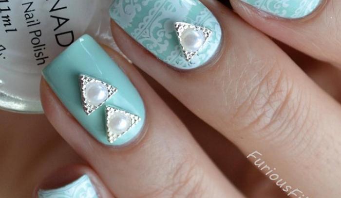 Des idées de nail art avec des perles pour une manucure élégante | #8