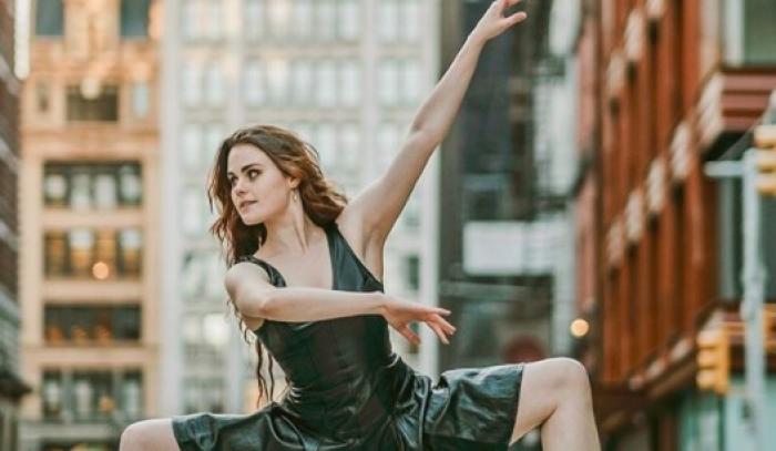16 photos sublimes de ballerines qui dansent dans les rues de New York | #2