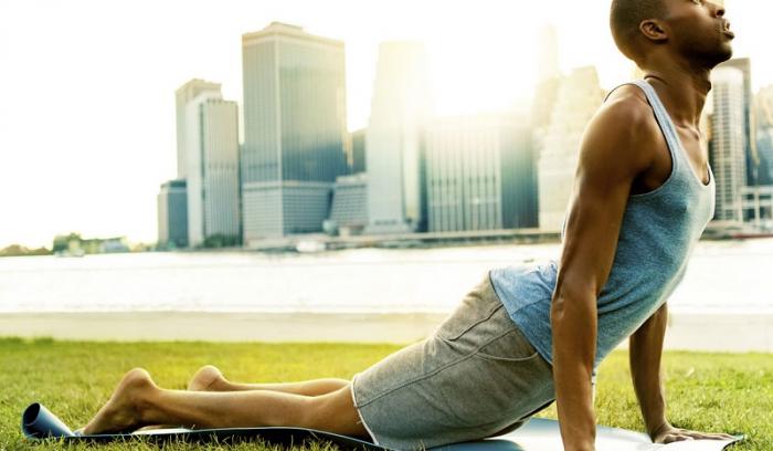 5 façons de convaincre votre homme de se mettre au yoga | #2
