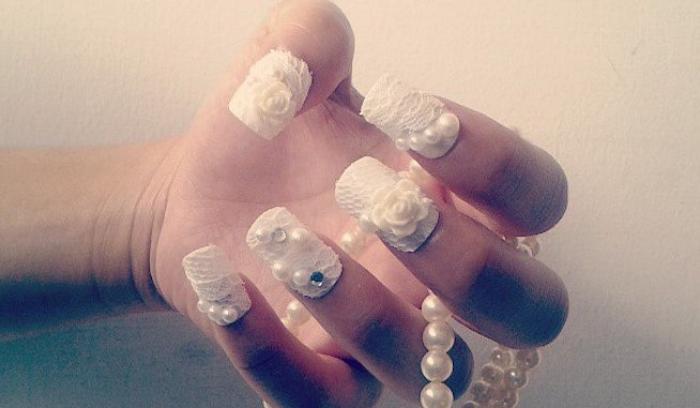 Des idées de nail art avec des perles pour une manucure élégante | #6