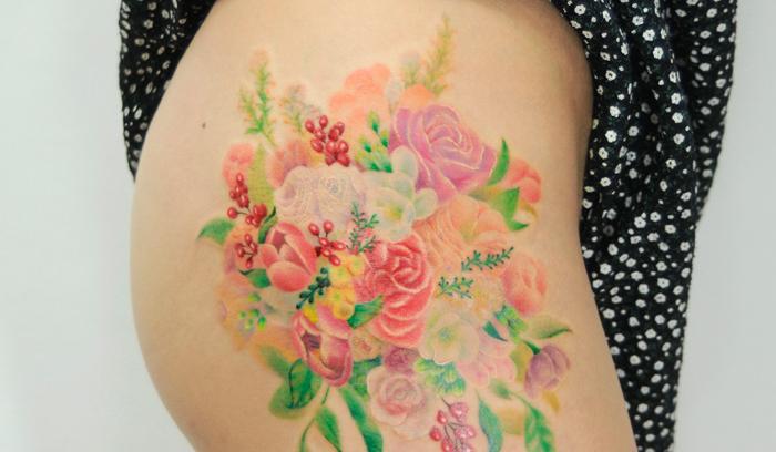 11 tatouages fleuris qui imitent des peintures à l'aquarelle sur la peau | #4