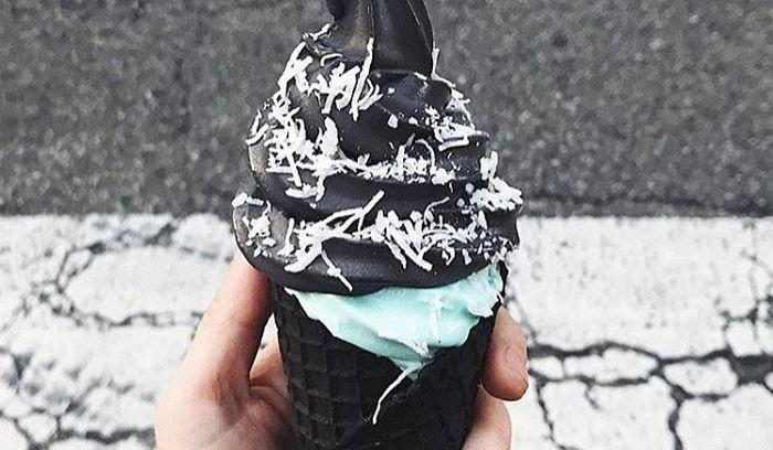 Les glaces noires débarquent, elles sont aussi originales que délicieuses ! | #6