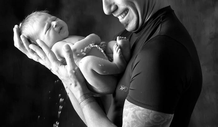 Regardez ces petits accidents rigolos qui rendent ces photos de nouveaux-nés si mignonnes | #11