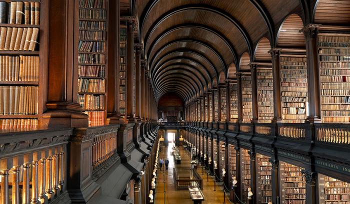 Cette bibliothèque irlandaise propose plus de 200 000 livres ! | #2
