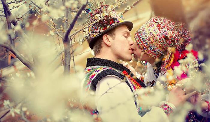 Découvrez à quoi ressemblent les tenues de mariage traditionnelles dans différents pays du monde | #5