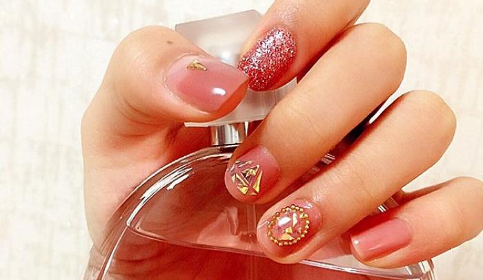 La dernière tendance nail art : les glass nails | #8