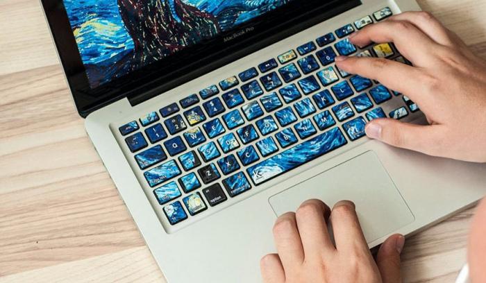 Des stickers spécial clavier pour recouvrir votre ordinateur portable de tableaux connus
