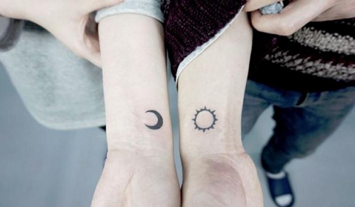 29 petits tatouages assortis pour les couples qui veulent afficher leur amour | #4