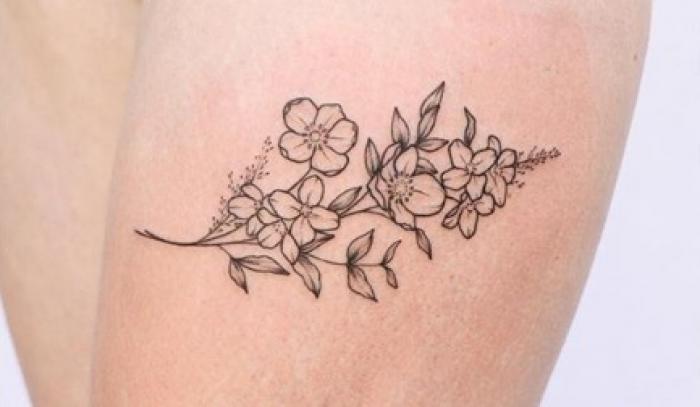 19 sublimes tatouages sur la cuisse que vous allez adorer | #10