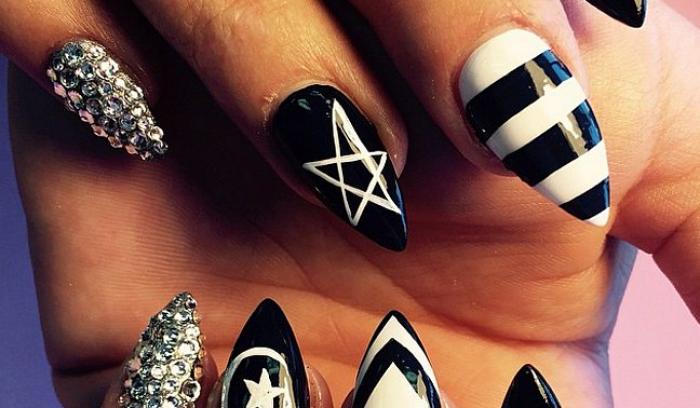 39 idées de nail arts pour mettre un peu de grunge au bout de vos doigts | #4