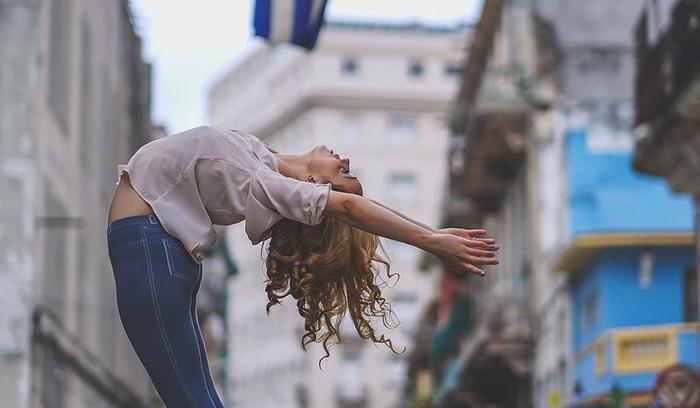 Des danseurs de ballet dansent dans les rues de Cuba | #18