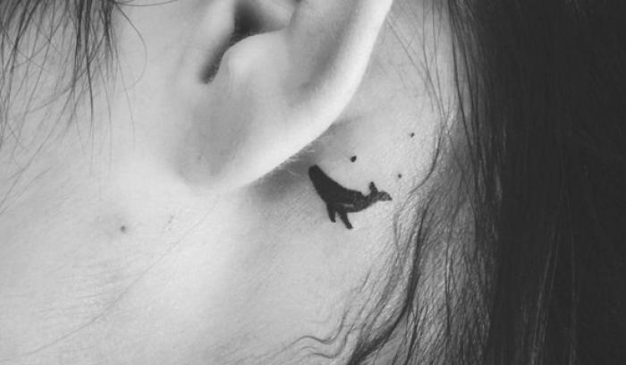26 idées de tatouages derrière l'oreille | #9