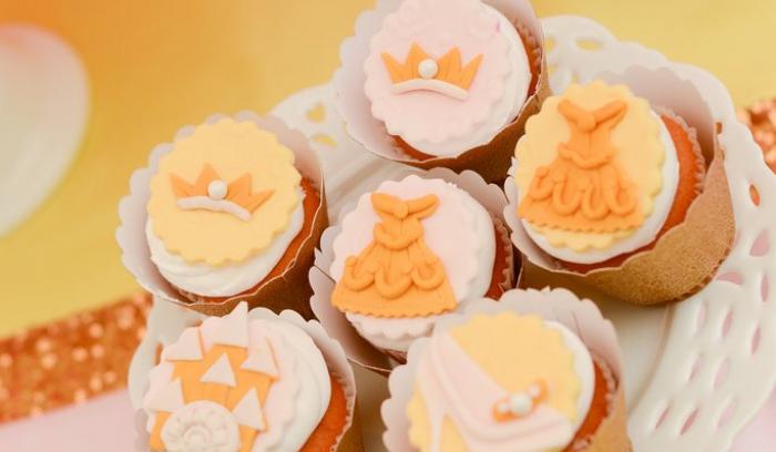 Cette décoration d'anniversaire La Belle et La Bête est tellement réussie que vous voudrez la même | #20