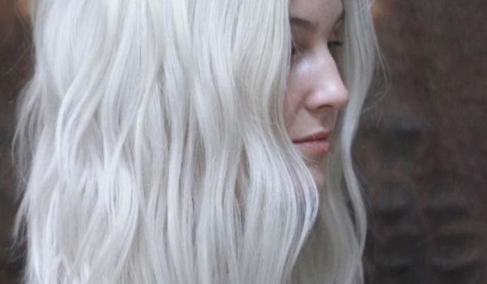 Pourquoi vous allez avoir envie de craquer pour la coloration blond polaire | #10