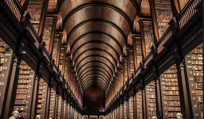 Cette bibliothèque irlandaise propose plus de 200 000 livres ! | #6