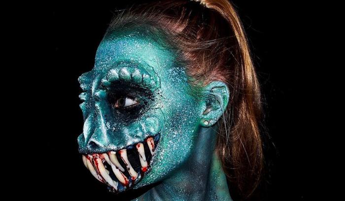 Cette jeune make-up artiste n'a que 16 ans et parvient à se transformer en monstres incroyablement réalistes : bluffant !