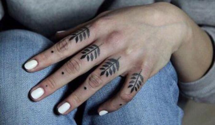 16 idées de tatouages sublimes à se faire sur les mains | #7