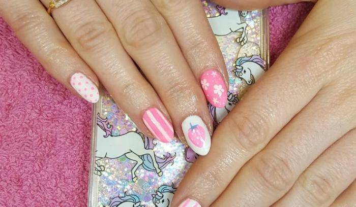 18 nail arts licorne qui nous font revenir quelques années en arrière (et ça fait du bien) | #6