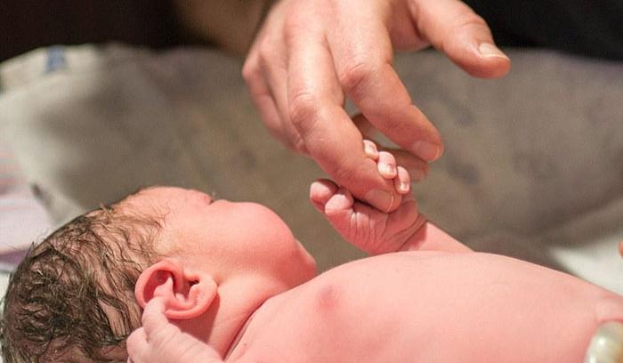 Cette maman photographie son propre accouchement : le résultat est vraiment magnifique | #14