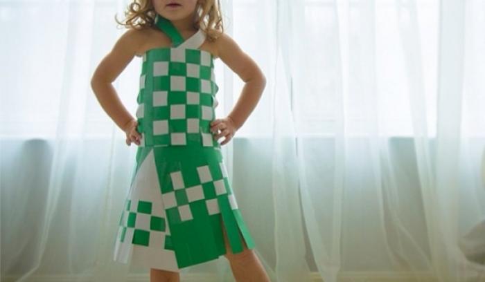 Cette maman créative recrée les robes de star pour sa petite fille avec les moyens du bord, et le résultat est juste WAOUH ! | #18