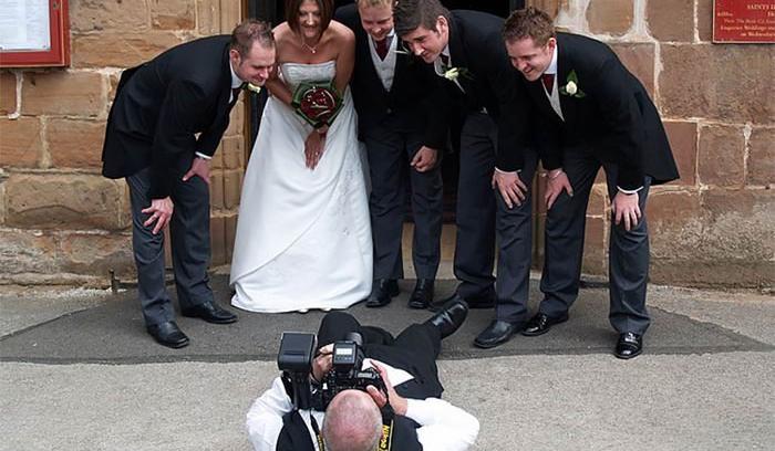 18 photos qui prouvent que les photographes de mariage sont prêts à tout pour prendre une belle photo | #17