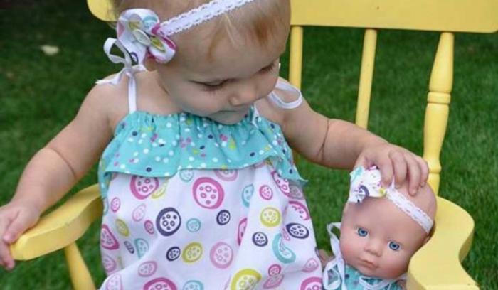 25 bébés qui ressemblent comme 2 gouttes d'eau à leur poupée | #5