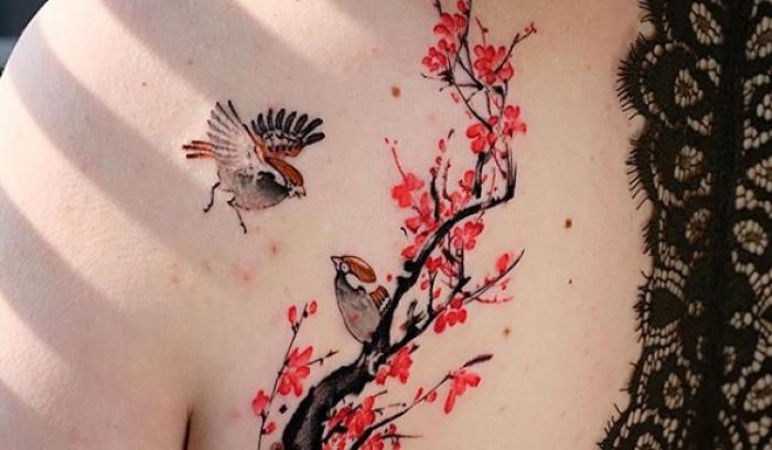 22 tatouages sexy (et totalement inattendus) à vous faire dans le dos | #12