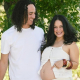 Vanessa Hudgens, enceinte, affiche son baby bump l...